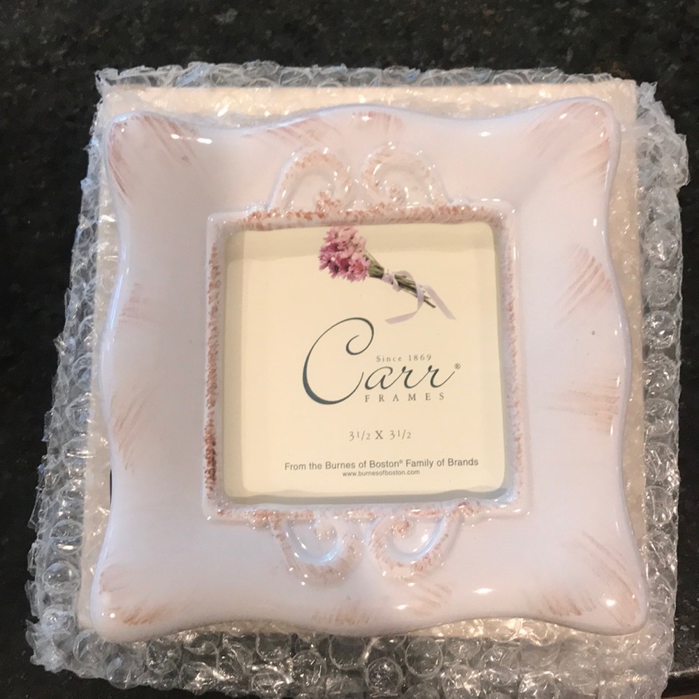 Carr Frames (2)